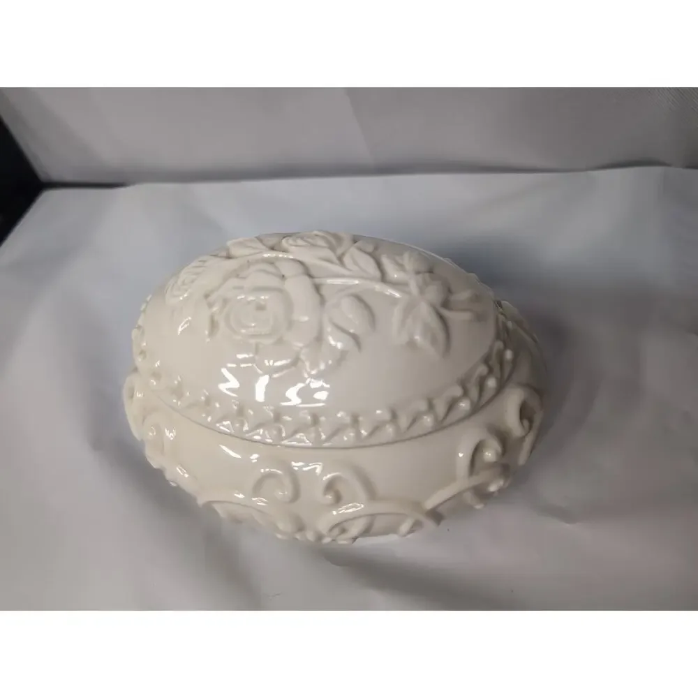 Lenox Beautiful Dreamer Rose Jewelry Box Embossed Oval Ivory Color Porcelain